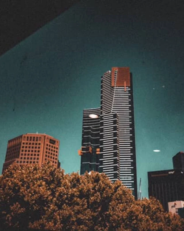 The Eureka Tower stands tall against the night sky! Take yourself to the 88th level (Melbourne Skydeck's observation deck) and experience a view from a new perspective ⭐

📸 @jzzs160

#MelbourneSkydeck #MelbourneBuilding #ObservationDeck #ThingstodoinMelbourne