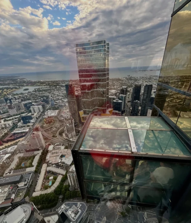 See Melbourne on the Edge this summer. ✨
Push the boundaries of thrill-seeking with The Edge at Melbourne Skydeck — a world-first experience that suspends you in a transparent glass cube projecting out from the building, nearly 300 metres above the streets of Melbourne.
With nothing beneath you but glass and city views stretching endlessly below, this is where adrenaline meets awe. 
Dare to step out. Dare to stand on The Edge.

#MelbourneSkydeck #Summer #TheEdge #Melbourne #Whatsonmelb