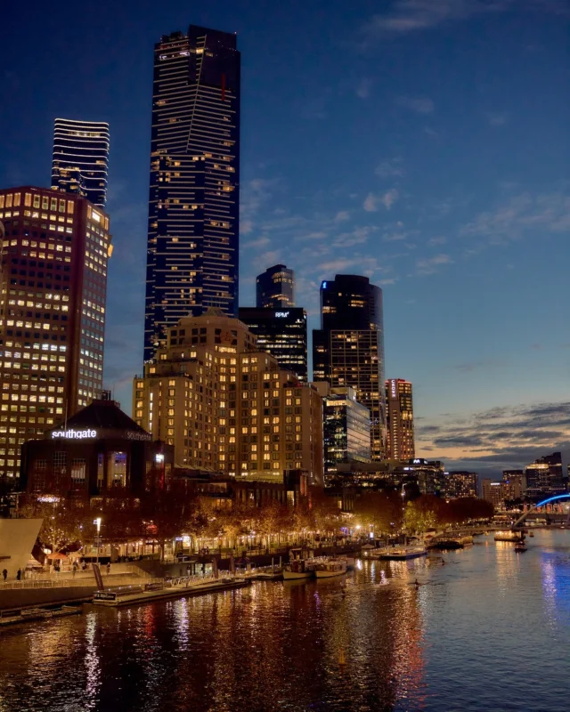 Melbourne is bursting with things to do this long weekend, but here’s one experience that deserves a spot on your list. ✨

Watch the city transform as the sun dips below the horizon, painting Melbourne in shades of gold, pink and orange from 88 floors above the streets below.

Whether you’re entertaining visitors, planning a date night, or simply making the most of the extra day off, there’s no better place to catch the sunset than at Melbourne Skydeck.

Who’s joining us tonight?

📸 @dazey.studio for @whatsonmelb 🙌 (repost) 

#MelbourneSkydeck #VisitMelbourne #MelbourneSunset #LongWeekendMelbourne #whatsonmelb