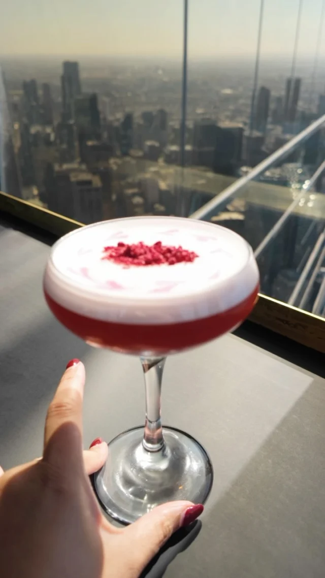 Weekends call for French Martinis. 🍸✨

Soaring 88 floors above Melbourne, Bar 88 is the perfect place to enjoy a cocktail with a view.

Who’s joining us for a martini this weekend? 👀

📸 by @thecreativeoutlet__ 

#MelbourneSkydeck #Bar88 #MelbourneCocktails #MelbourneBars #frenchmartini